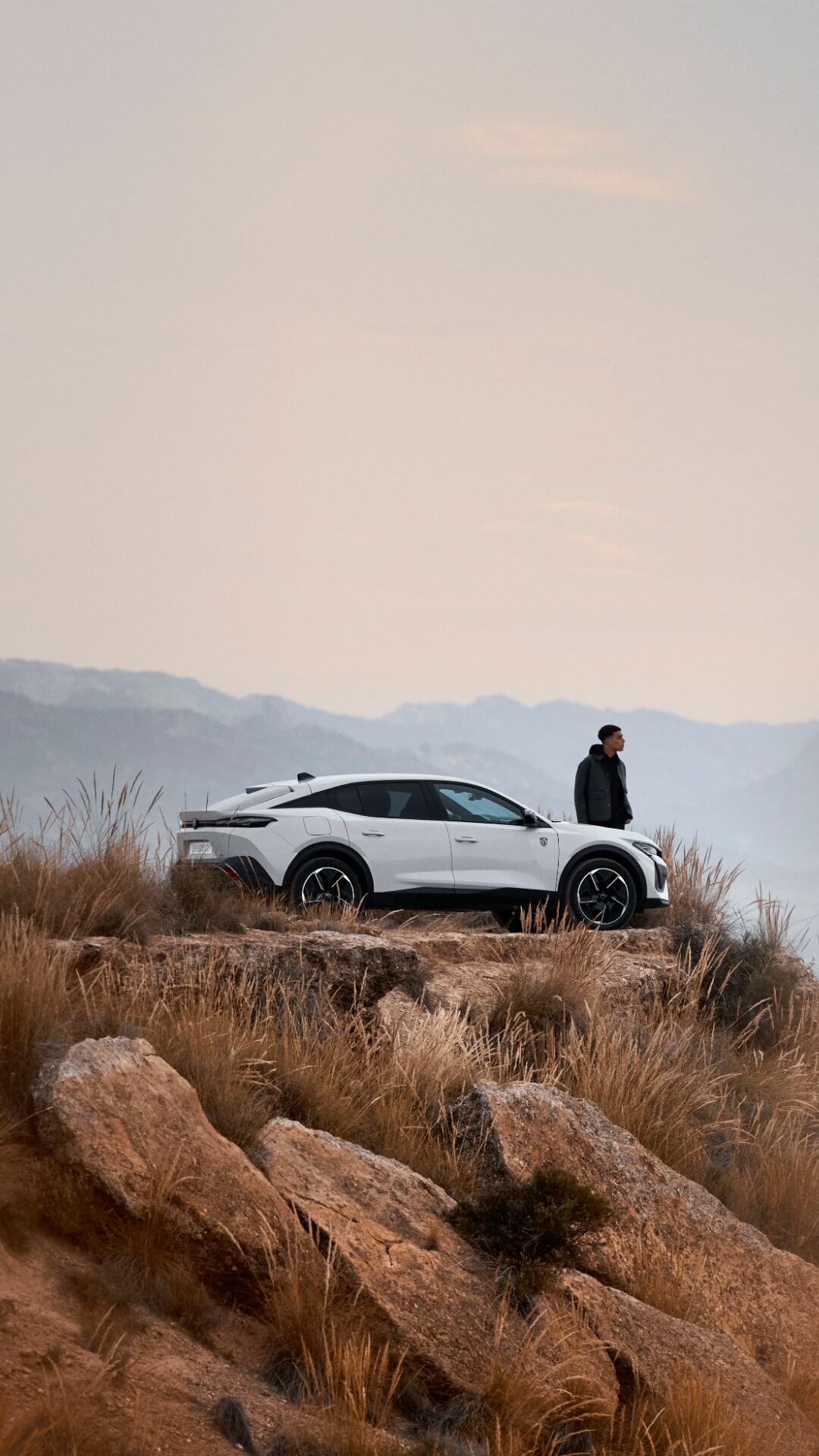 PEUGEOT E-408 Exterieur