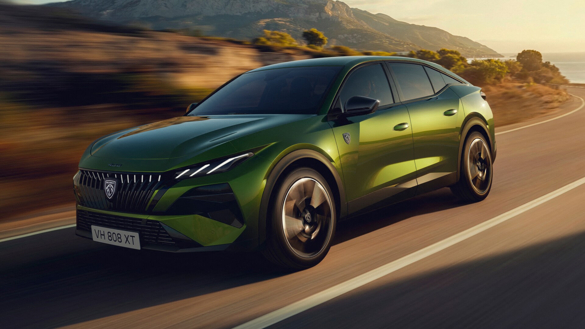 Neuer PEUGEOT E-408 Hybrid